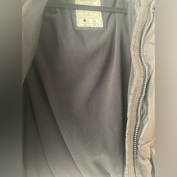 🥶 Abercrombie & Fitch Black Puffer Jacket ❄️ - Picture 11 of 15